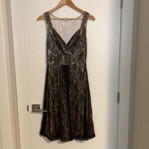 Med lace overlay, knee length dress